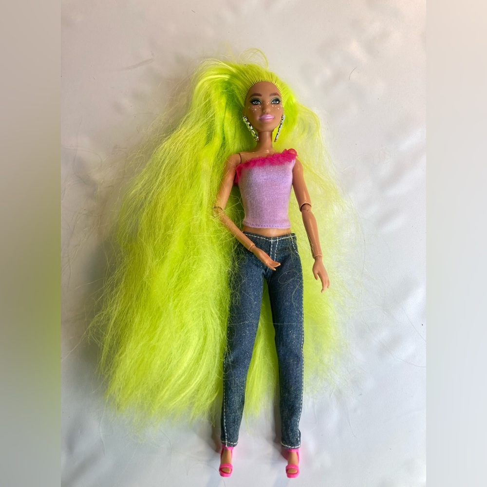 Barbie Fashion doll 2015 long yellow hair star freckles
